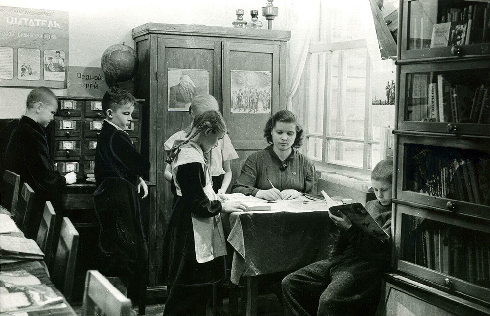 A rural library in Russia, 1960s