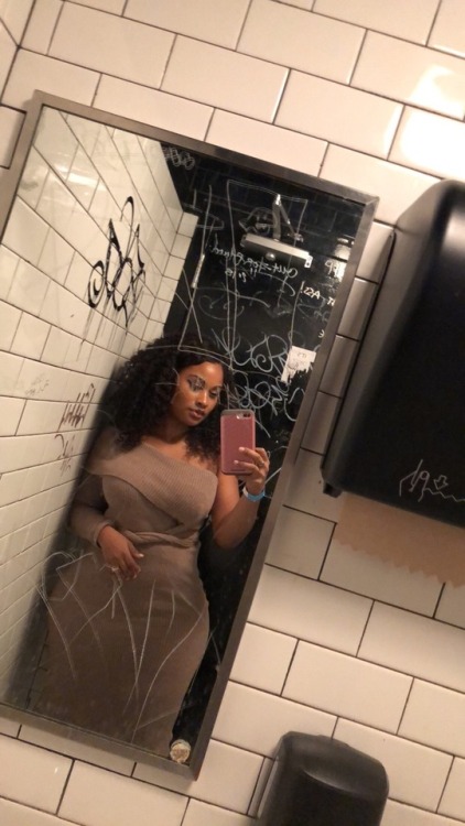 sista-souljah:Artsy bathrooms Pt. 2