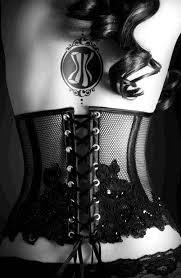 toolfan1969:Gotta love a corset.❤