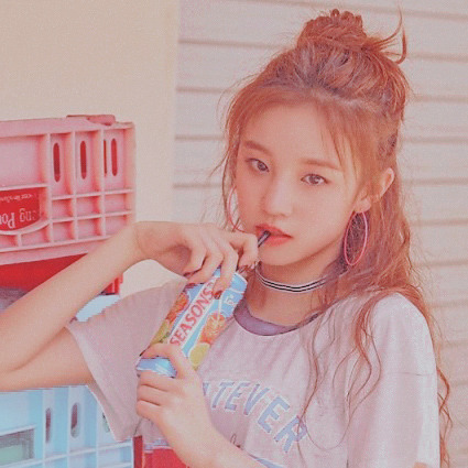 angelick; yuqi to my mina. 0afa06ef86404e57b823ae9df4a3d9c4.jpg