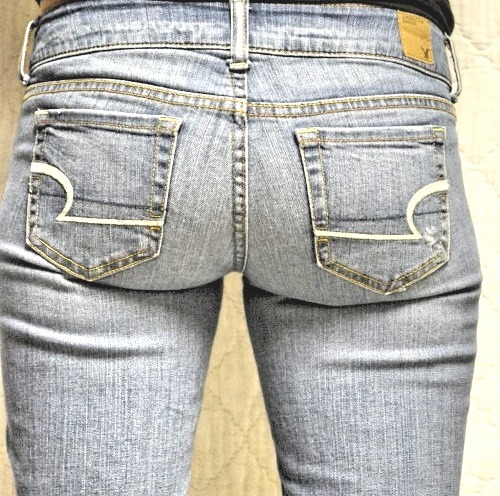 femalejeanslover:camero79:MmmmmmMy favourite jeans and...