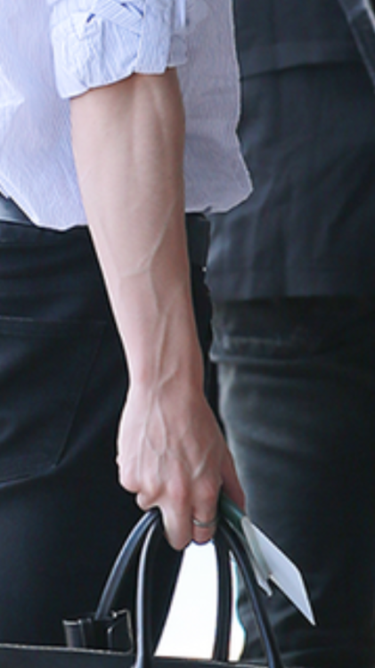 kpop veins | Tumblr