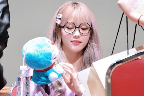 korean-dreams-girls:Luda (WJSN) - Fansign Event Pics