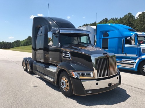 Western Star 5700XE The Bandit