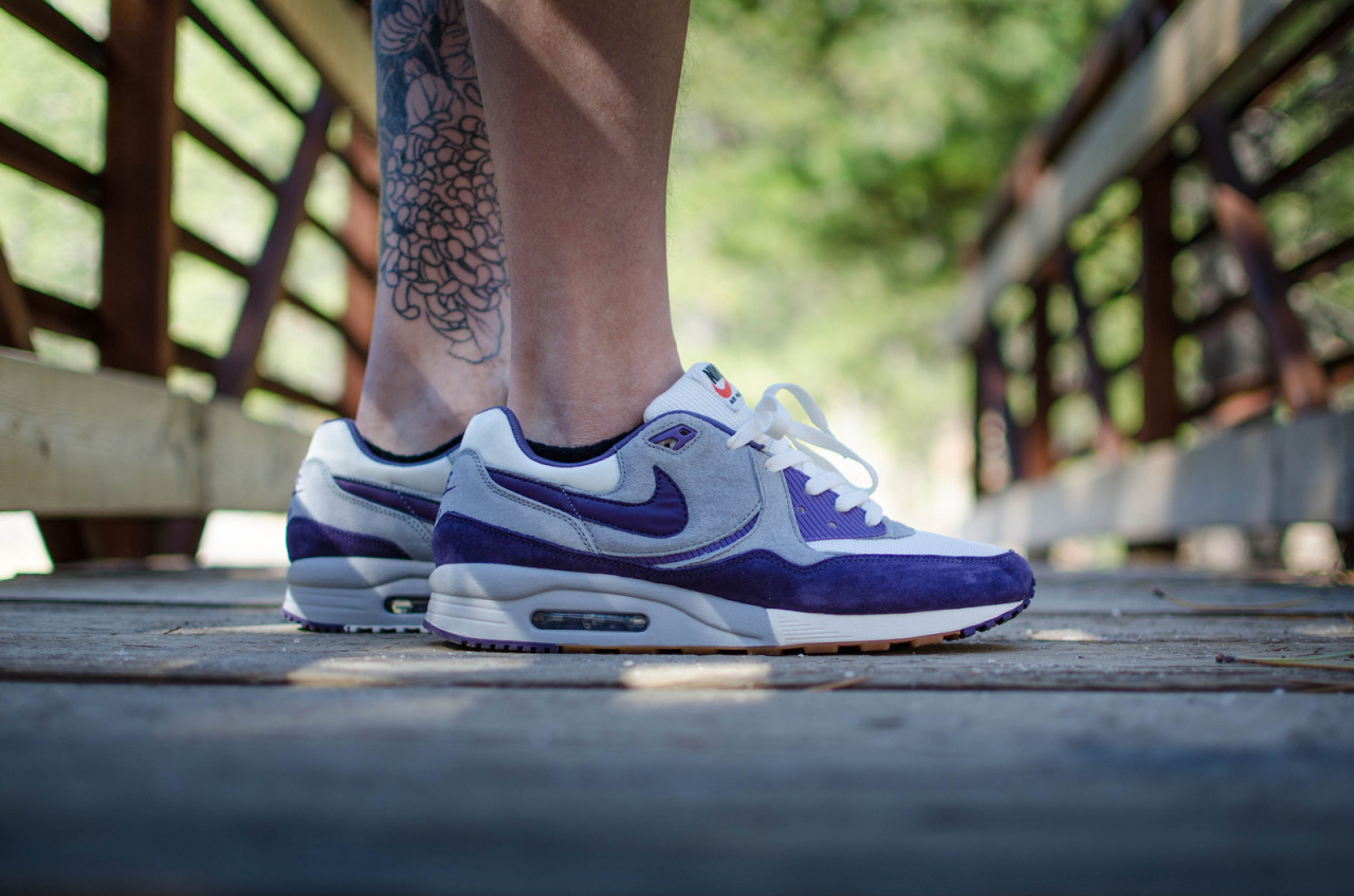 air max light easter purple