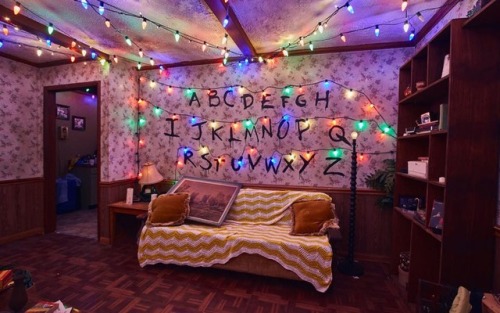 halloweenhorrornightsnerd:Stranger Things House...