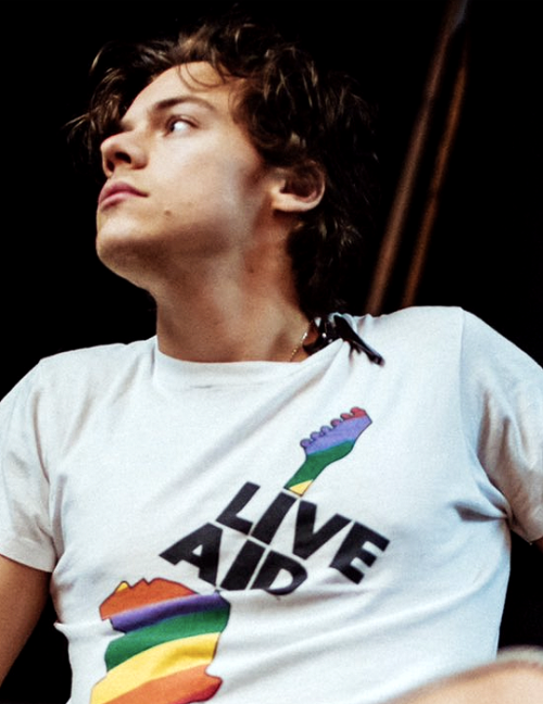 harrystylesdaily:Close Up - Santiago, Chile.