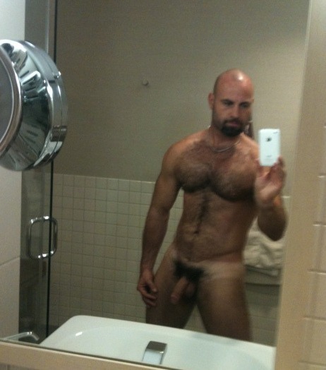 http://hairymacho.tumblr.com/