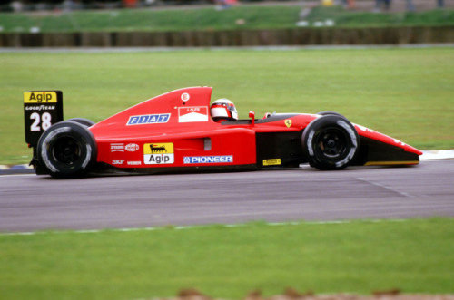 01  Ayrton Senna, McLaren MP4/6 Honda.       02  Alain Prost,...