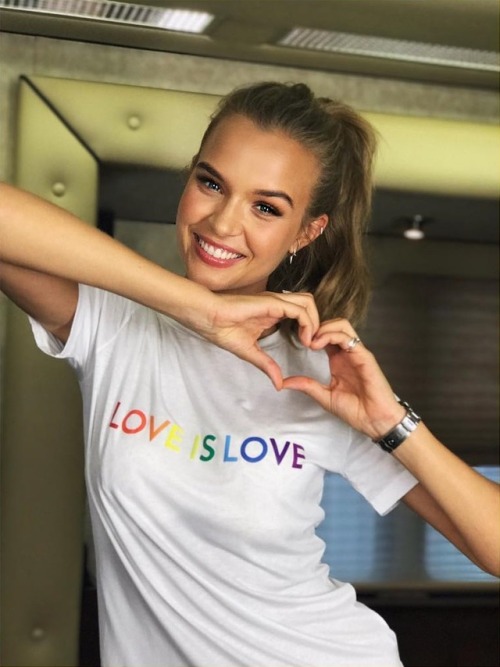 josephine skriver prabal gurung june 24 2017 fave pride 3
