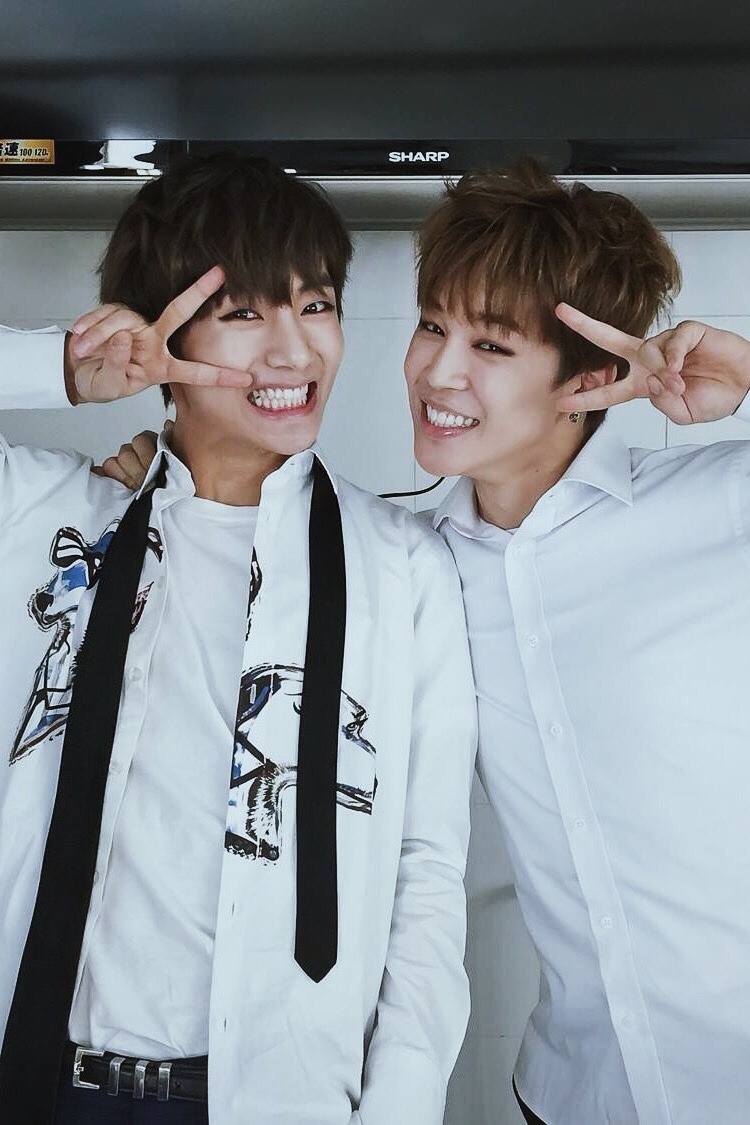 bangtan wallpaper — Vmin Wallpaper/Lock Screen ©BTSFacebookAlbum