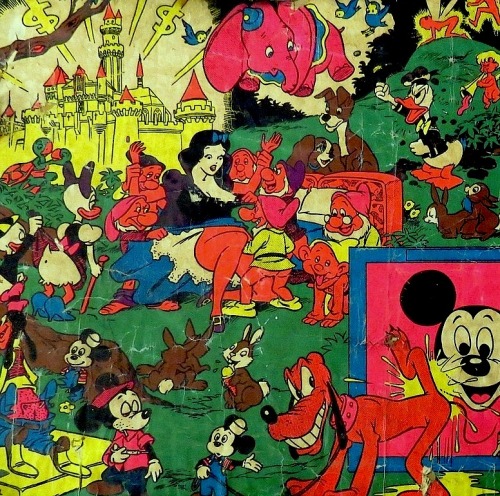 disneyland orgie