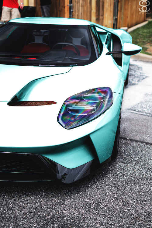 motivationsforlife:Ford GT by Sam Siddiqui