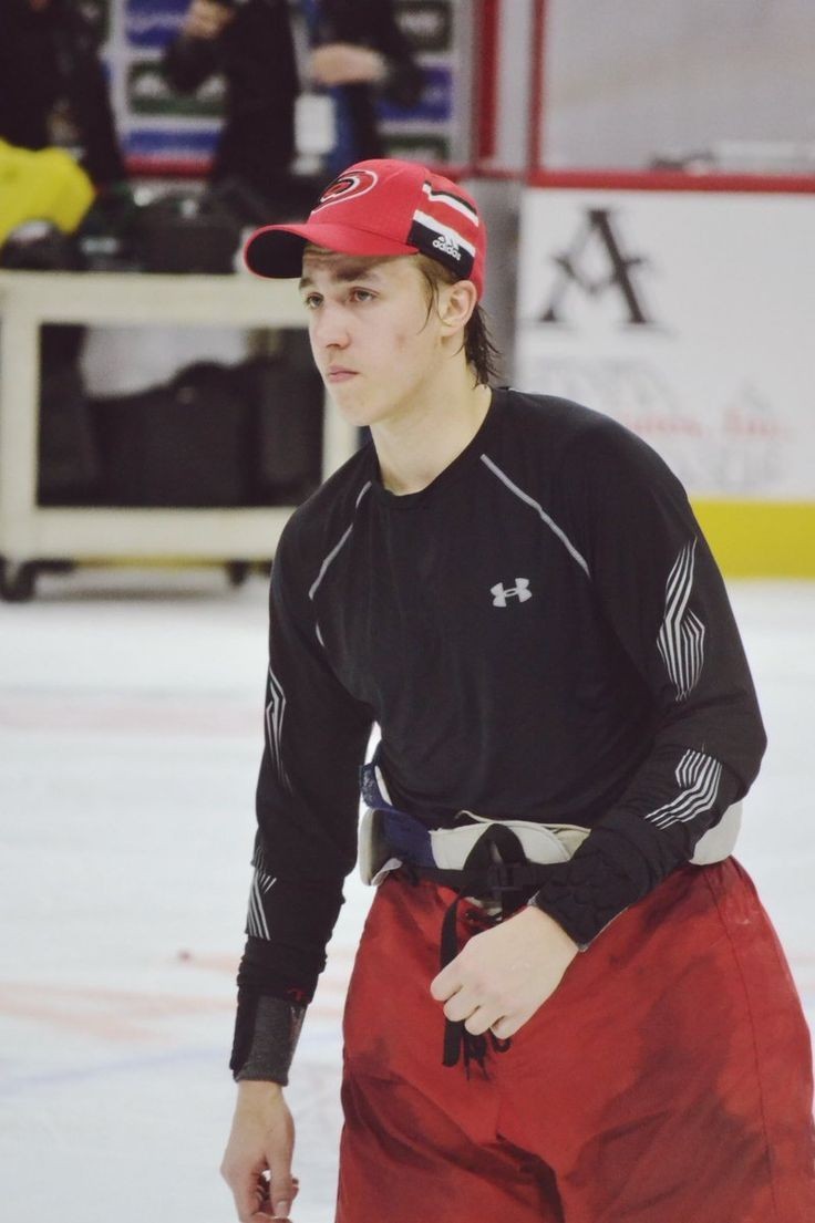 let's talk about hockey — YES | Andrei Svechnikov