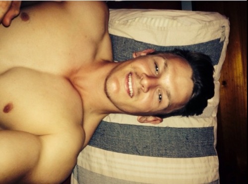 selfiegallery:aus-boi-on-the-low:DaveAnyone have any nudes...