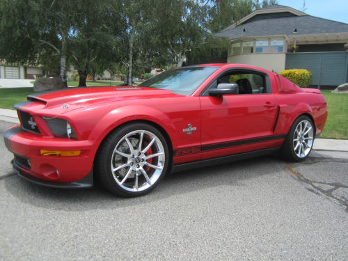 americanclassicmusclecars:2007 Ford Shelby GT500 Super...