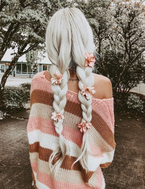 Hair hairstyle hair goals hair inspiration hairstyles pastel pastel hair grunge glitter hipster pink bleach hair hair braids braids braided hair blonde gorgeous trendy trends silver hair silver makeup lashes ootd outfit like4like followme follow likeforlike