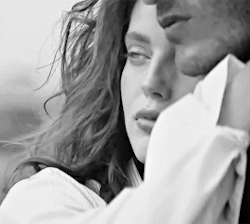 We talked like lovers and laughed like friends.. | Ems - Page 6 Tumblr_nnjwpk6f7t1ut1rzho5_250