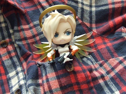 IRL pocket Mercy finally arrived ; u ;