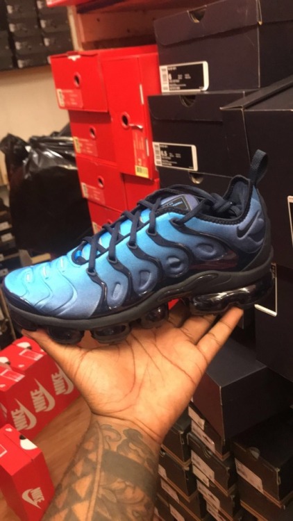 slowxlove:hi-imkingdavid:These new vapormax ultras are so...