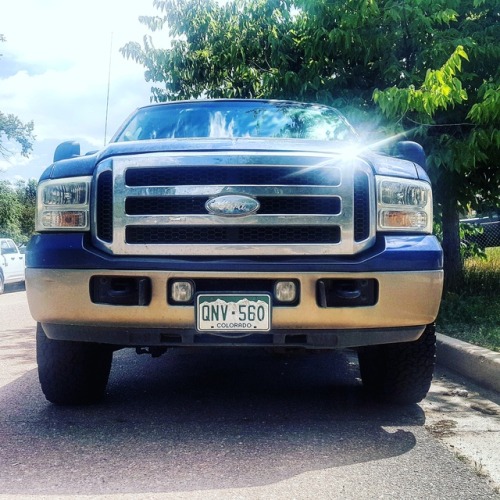 Old blue sitting shiny and purty