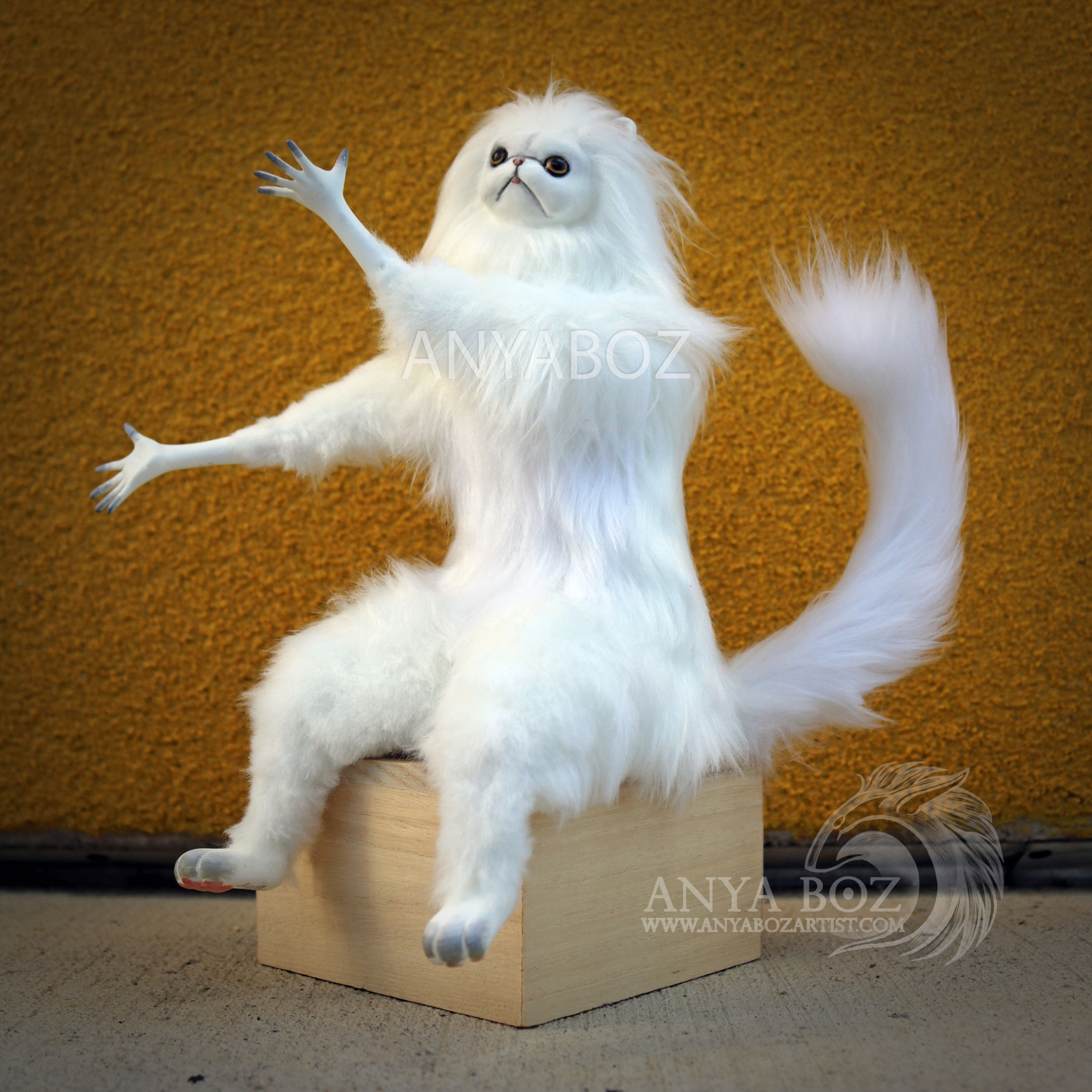 persian cat room guardian toy