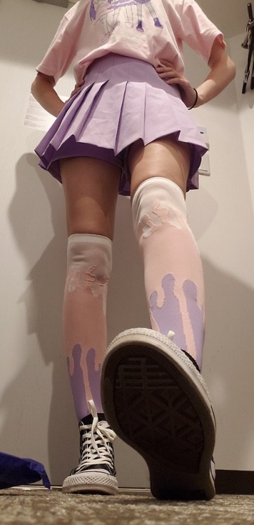 kawaiigiantess:Some cute new clothes from Harajuku. You guys...