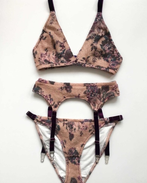 The beautiful embellished Plum set now has 25% off! This is the...