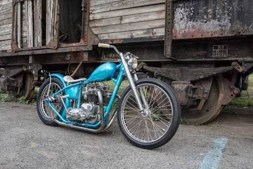 #triumph #chopper...