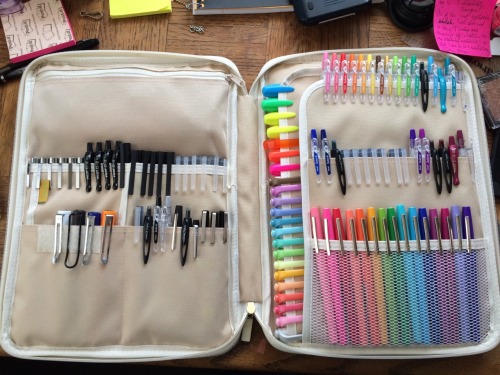 mermaids-dont-do-homewrk:I finally got all of my pens to fit in...