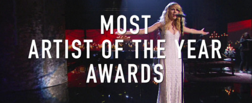 lovestory:taylor’s ama intro made me feel so proud