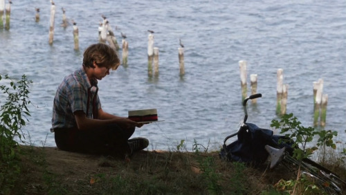 bigleblogski:River Phoenix inRunning on Empty (1988) Sidney...