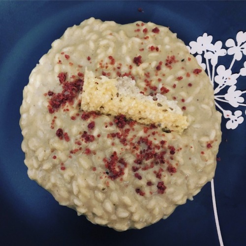 Risotto con crema di funghi porcini con sbriciolata di salsiccia...