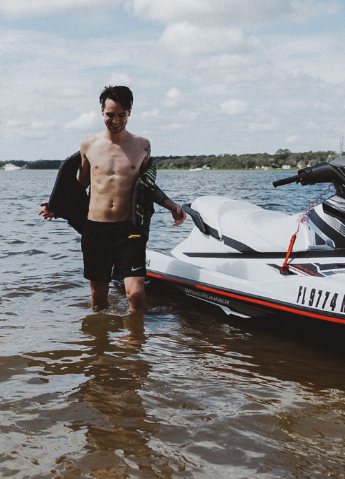 actualbrendonurie:Brendon Urie by Jake Chamseddine