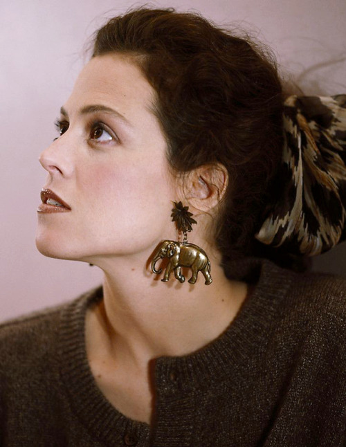 karolina-dean:Sigourney Weaver photographed by Marianne...