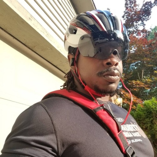 New bike helmet got me out here looking like a fake ass...