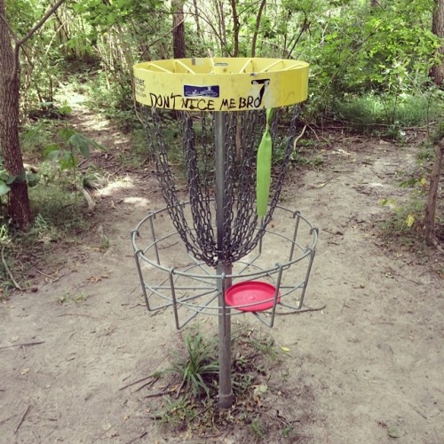 My favorite hole. Don’t Nice Me Bro. #lucky7 #discgolf...