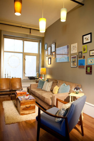 ittybittyliving:<br /><br />Erin Feher House Tour: Living together in 500 sq. ft.<br /><br />LOVE this place!