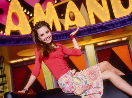 enews:Bring out the dancing lobsters! The Amanda Show is...