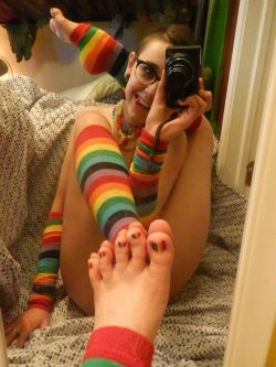 themissarcana: themissarcana: nekkid and rainbows Always have been flexible!