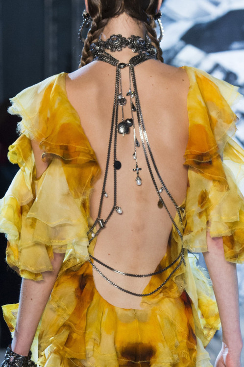 juilletdeux:Alexander McQueen | Spring/Summer 2019