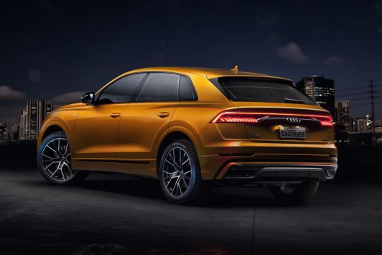 audi q8 traseira