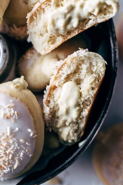 sweetoothgirl:COCONUT CREAM FILLED BAKED YEAST DONUTS RECIPE