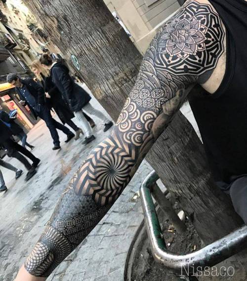 tattoofilterus:A full sleeve done 4days in a row. Finished in 31...