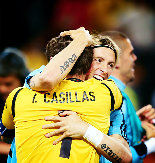 Sergio Ramos la furia roja Iker Casillas cesc fabregas fernando torres xavi marcelo andres iniesta david silva