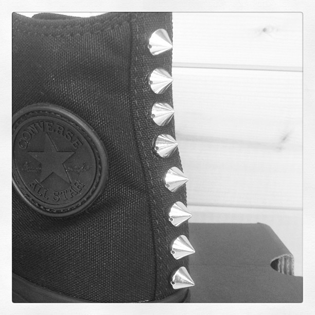 converse track spikes