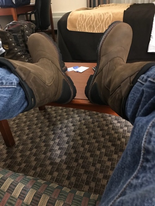 n2sbud:Ariat Powerline took forever to getI want a pair of...