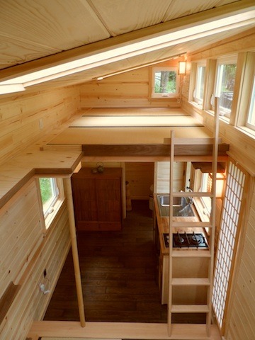Small Home Life - Canada - Japanese style tiny house 