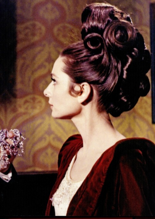 ladybegood:Audrey Hepburn in My Fair Lady (1964)