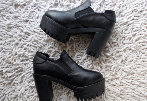 women boots on Tumblr